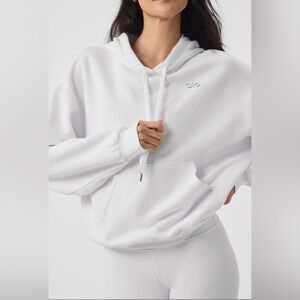 Alo Yoga Accolade Hoodie White NWT Oversized Medium Pullover retail $148
